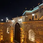 Midland Cave Hotel