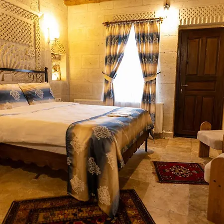 Midland Cave Hotel