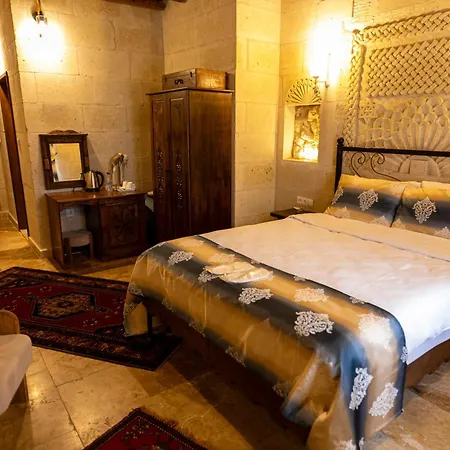 Hotel Midland Cave