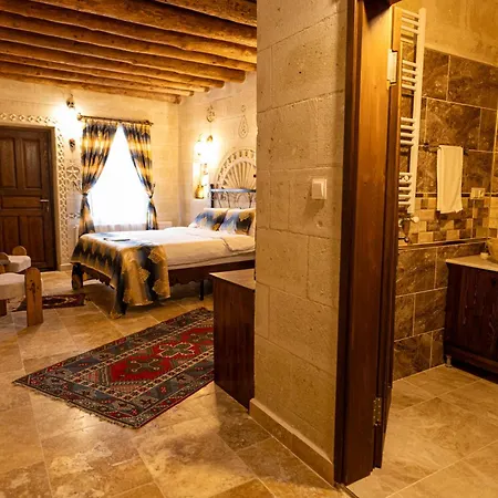 Hotel Midland Cave *