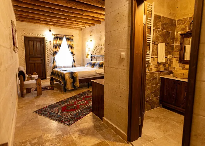 Hotel Midland Cave *