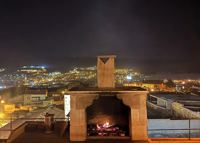 Hotel Midland Cave *